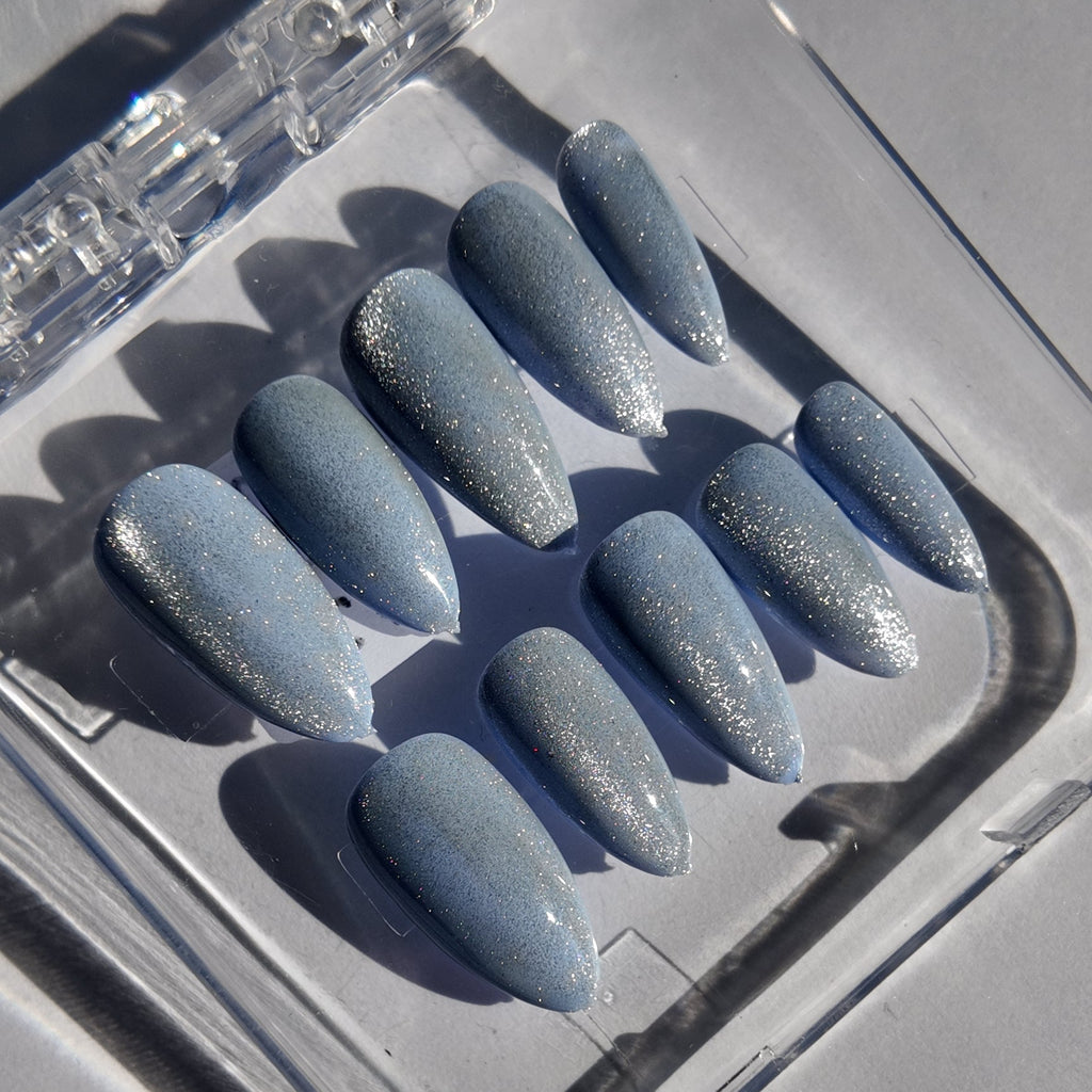 Blue Cat Eye Press-On Nails