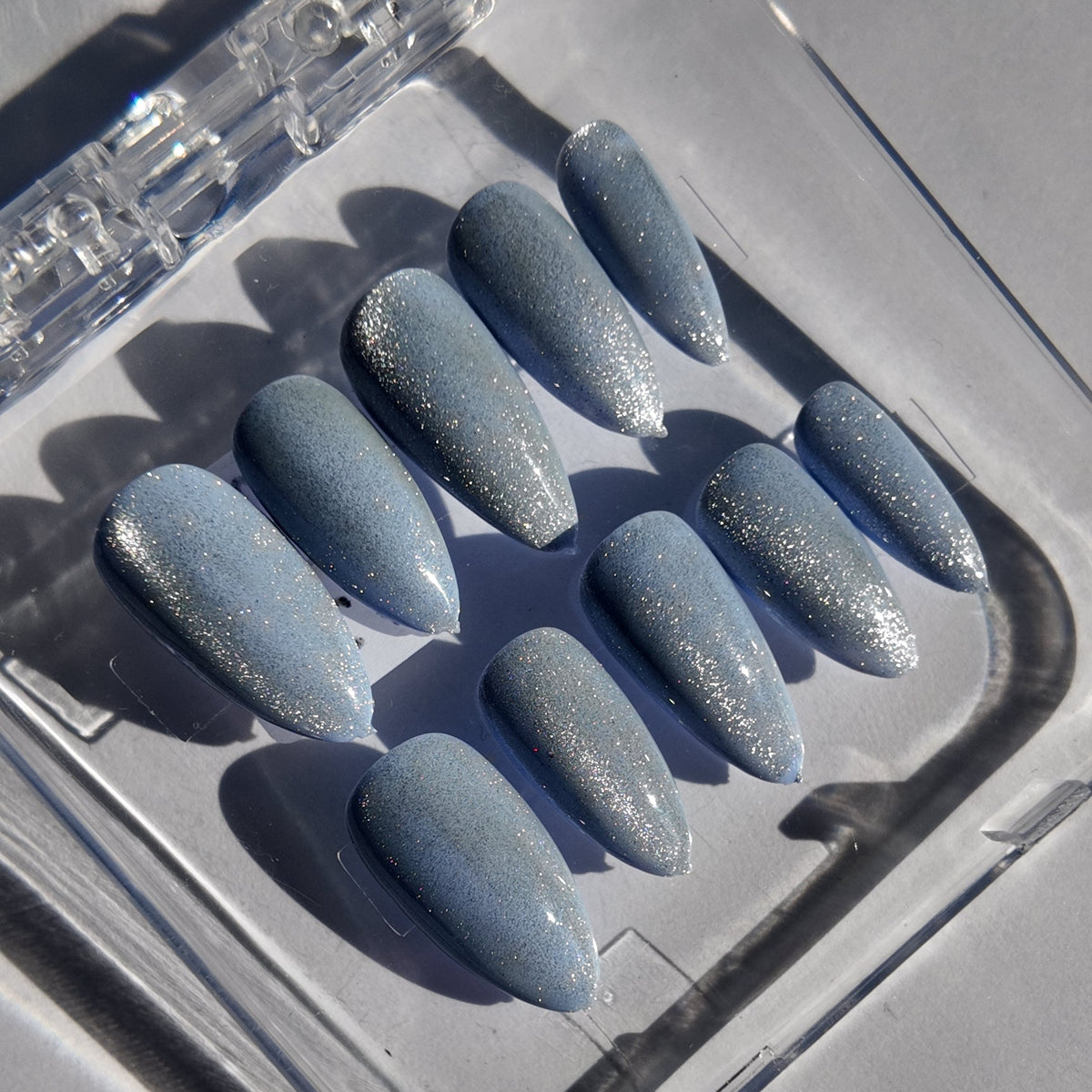 Blue Cat Eye Press-On Nails